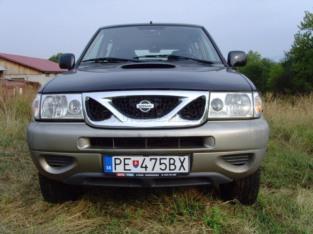 NISSAN TERRANO II